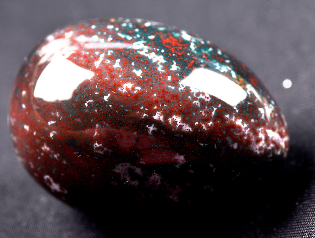 Blood stone  egg  energy and strength ,constant energy flows    grounding negative energy and cleansing the body  8107