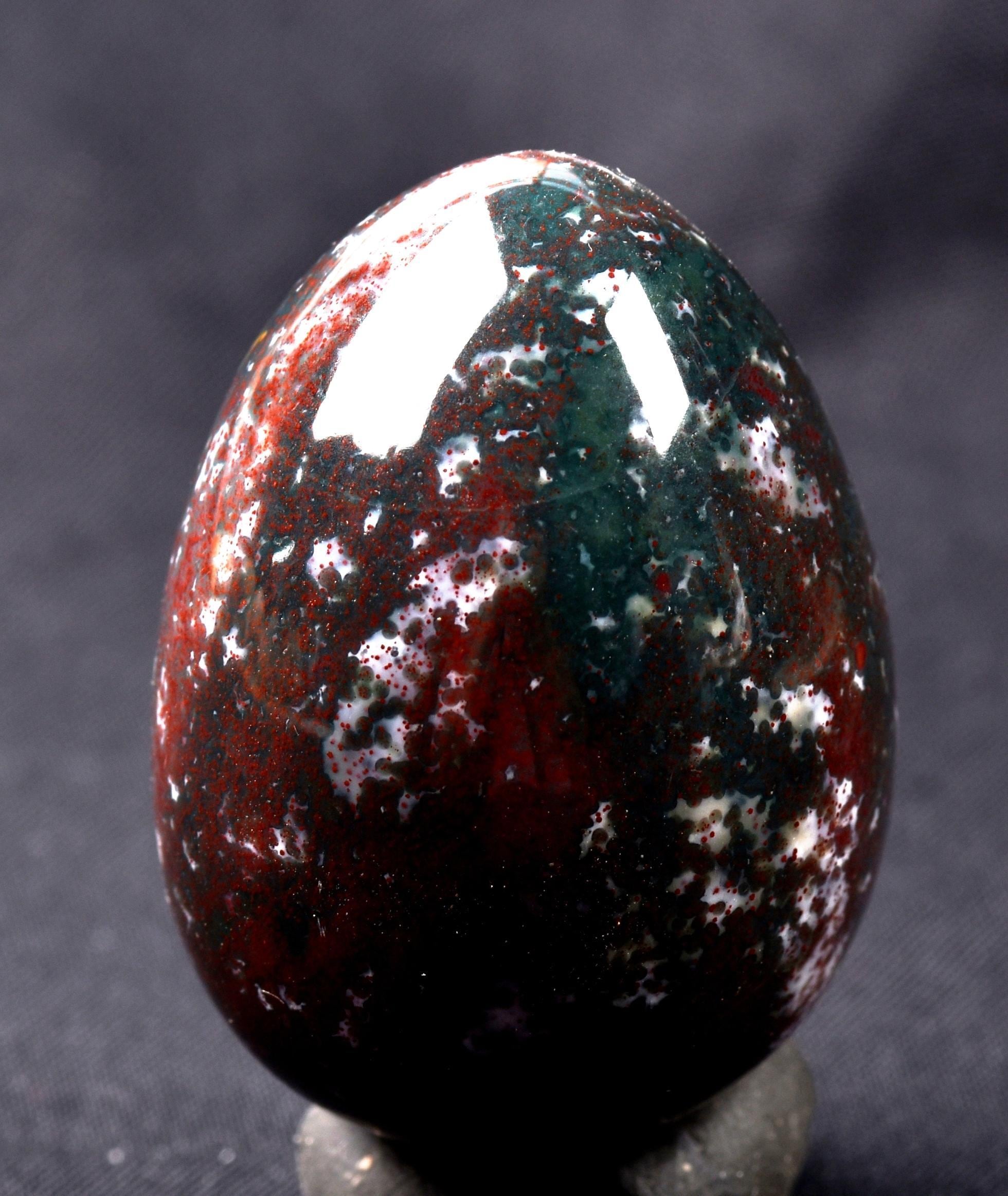 Blood stone  egg  energy and strength ,constant energy flows    grounding negative energy and cleansing the body  8107