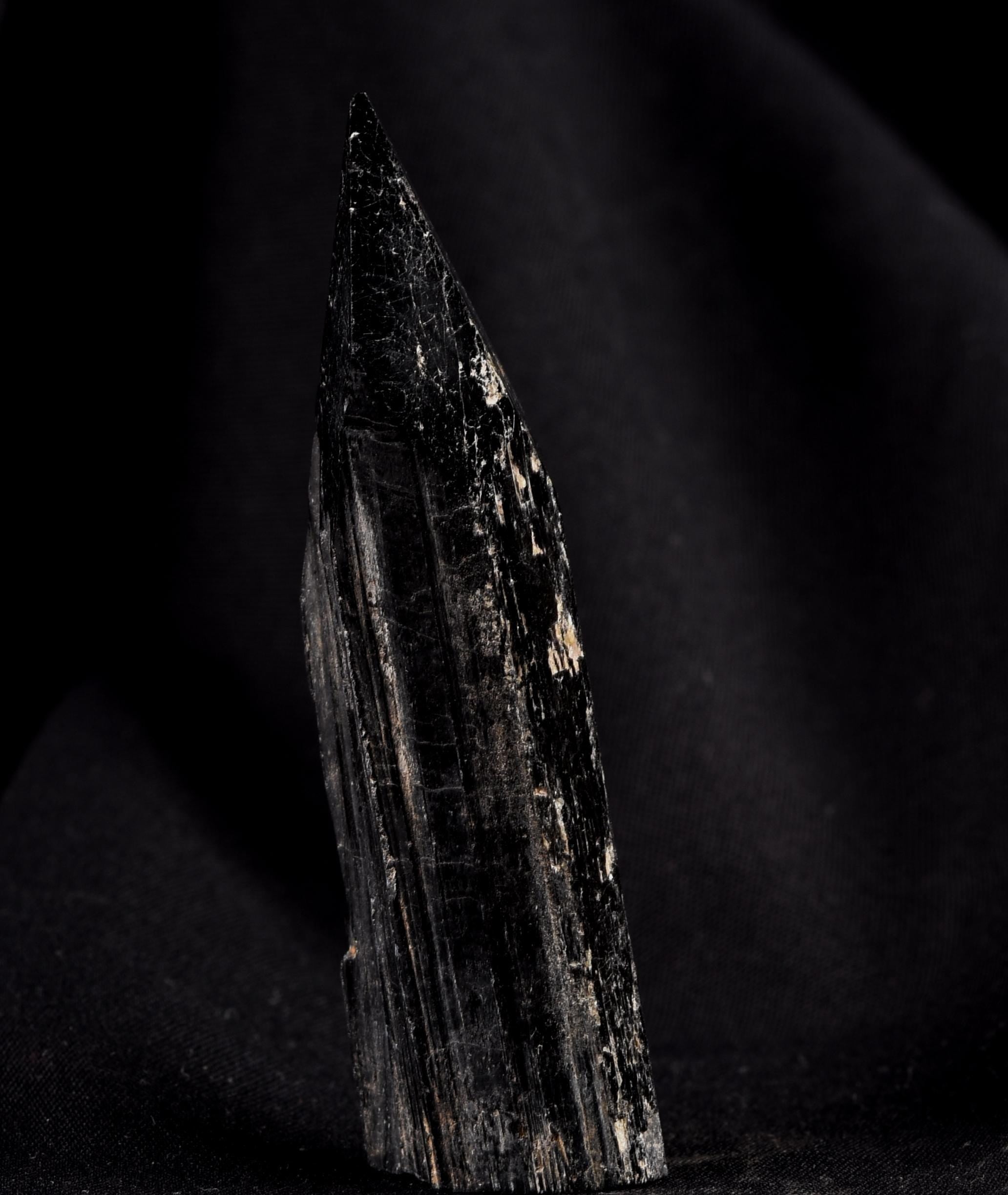 Black tourmaline  pointed pocket wand grounding excess energy 8234