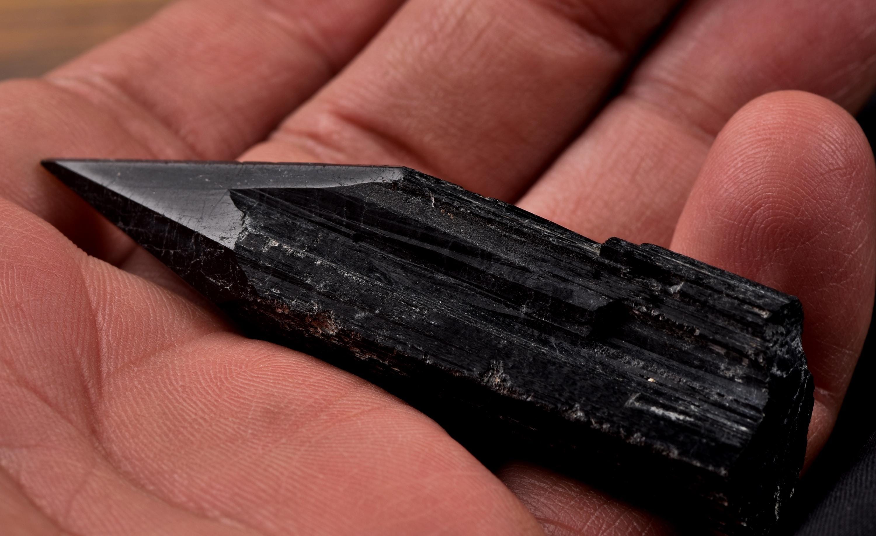 Black tourmaline  pointed pocket wand grounding excess energy 8234
