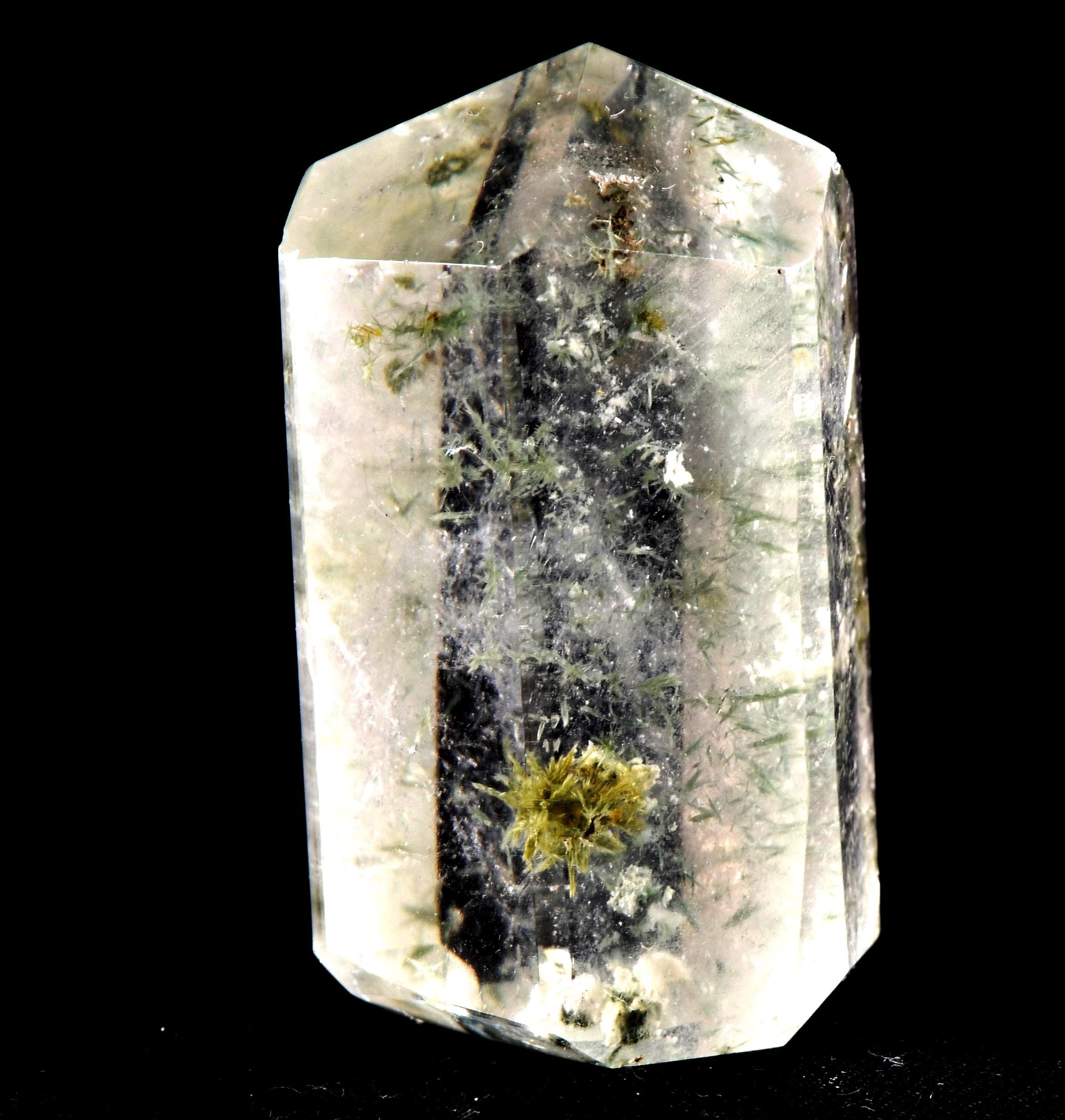 Himalayan green chlorite rutile  flower  purifying, detoxifying cleanse the aura, chakras and energy meridians  Himalayan wisdom   6873