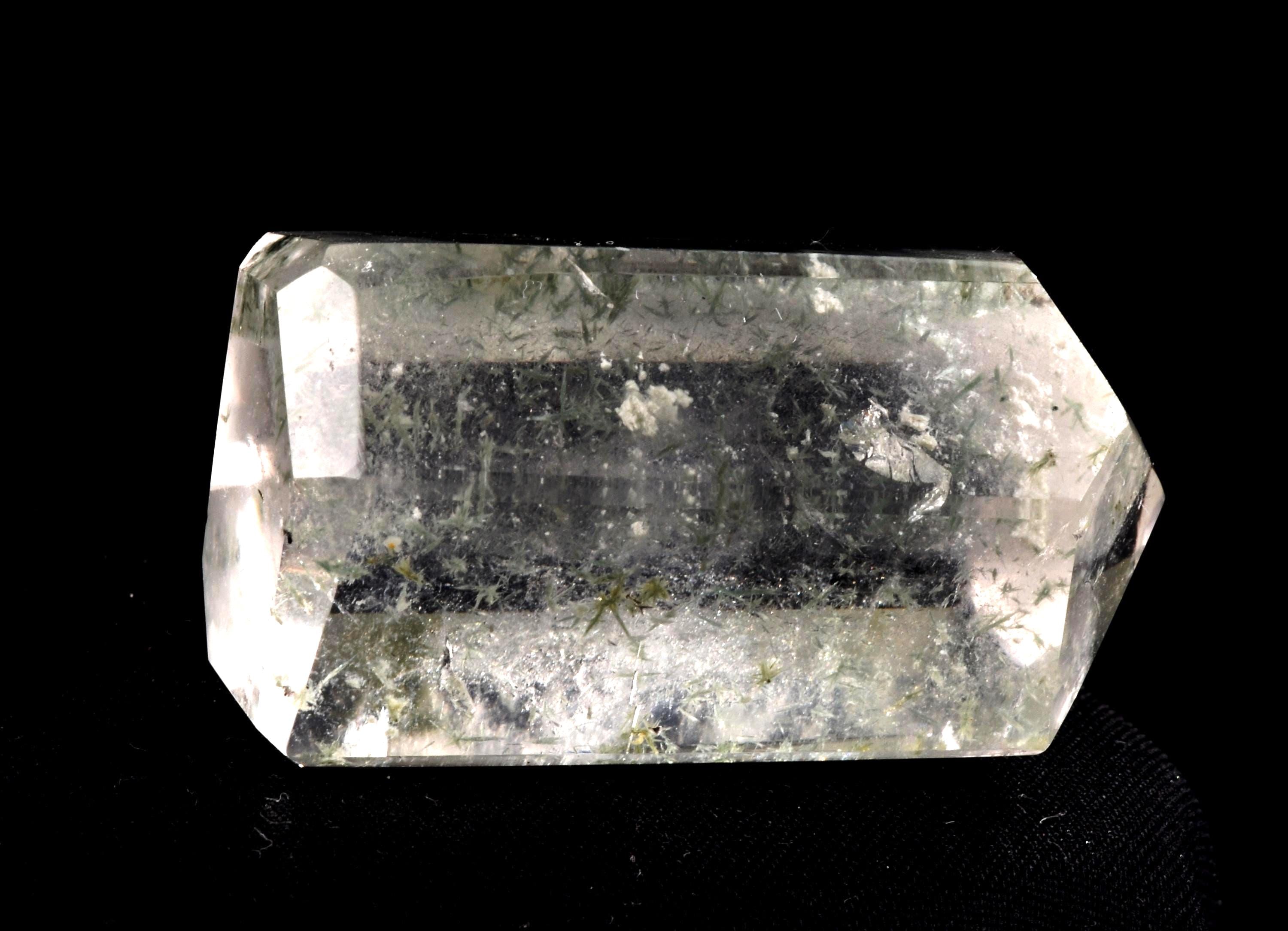 Himalayan green chlorite rutile  flower  purifying, detoxifying cleanse the aura, chakras and energy meridians  Himalayan wisdom   6873
