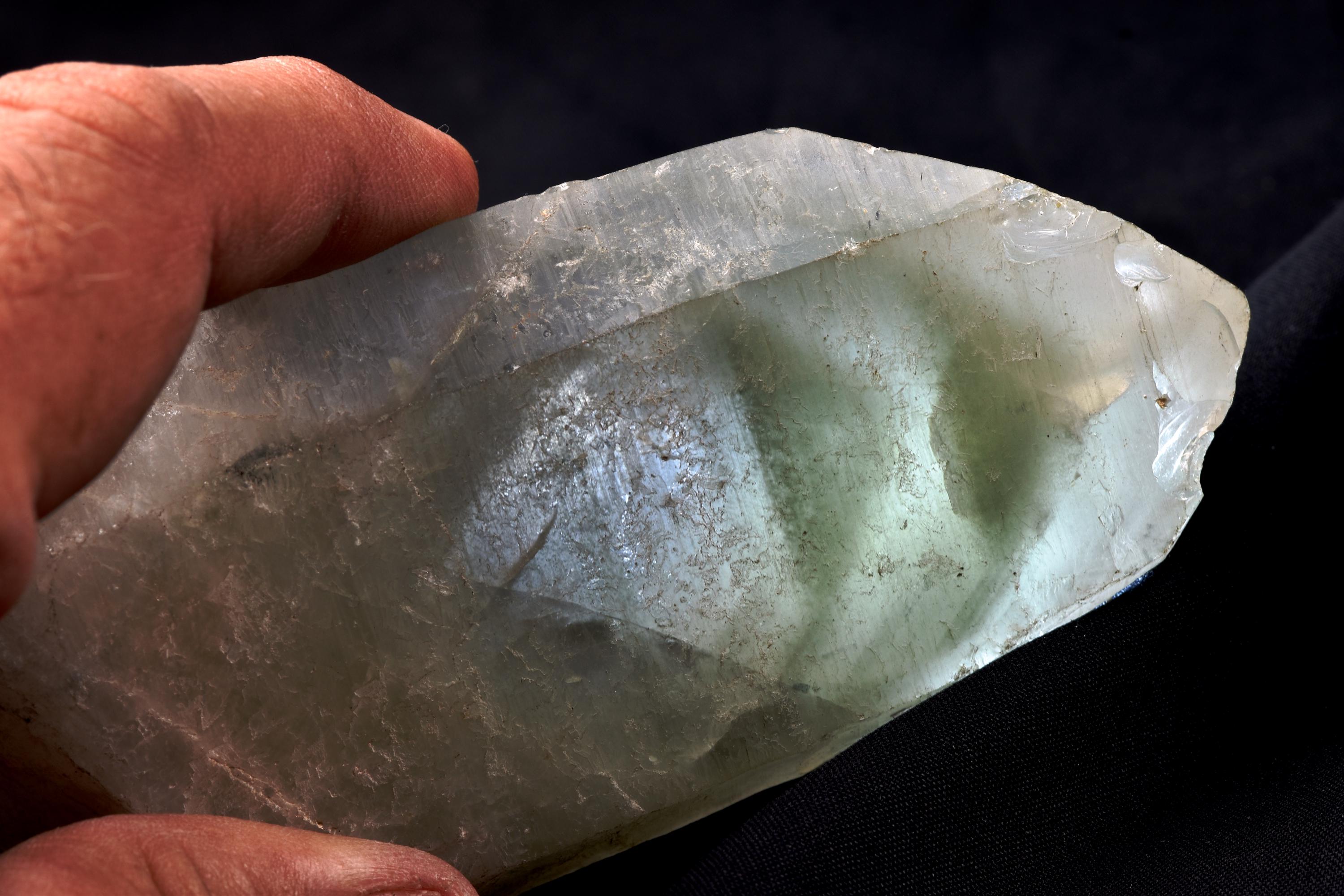 Himalayan green   chlorite double phantom wand ,purifying, detoxifying cleanse the aura, chakras and energy meridians     8184