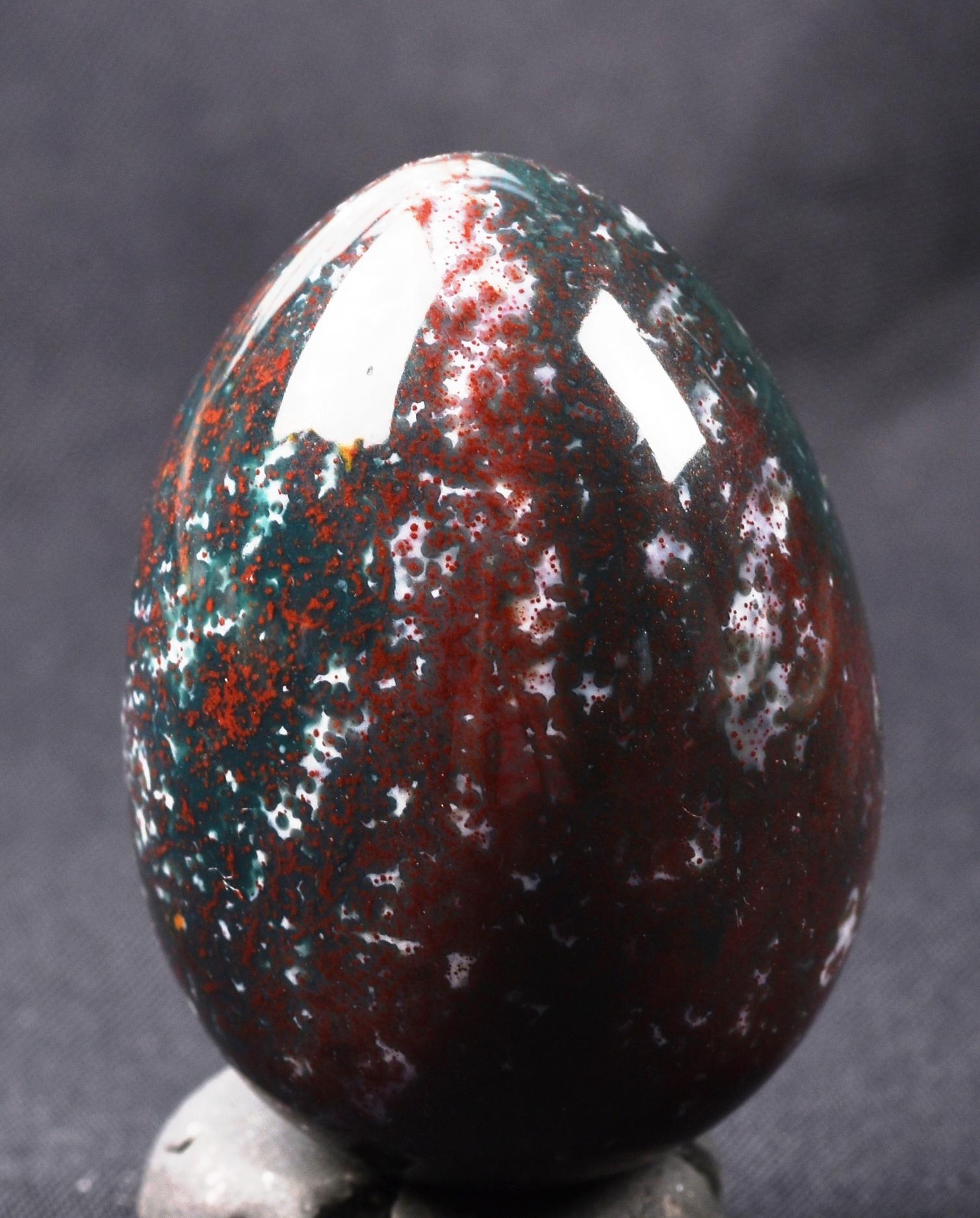 Blood stone  egg  energy and strength ,constant energy flows    grounding negative energy and cleansing the body  8107