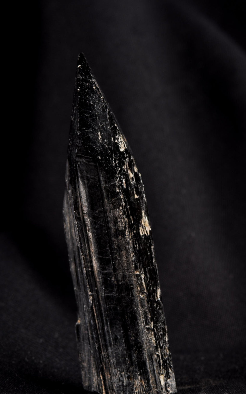 Black tourmaline  pointed pocket wand grounding excess energy 8234