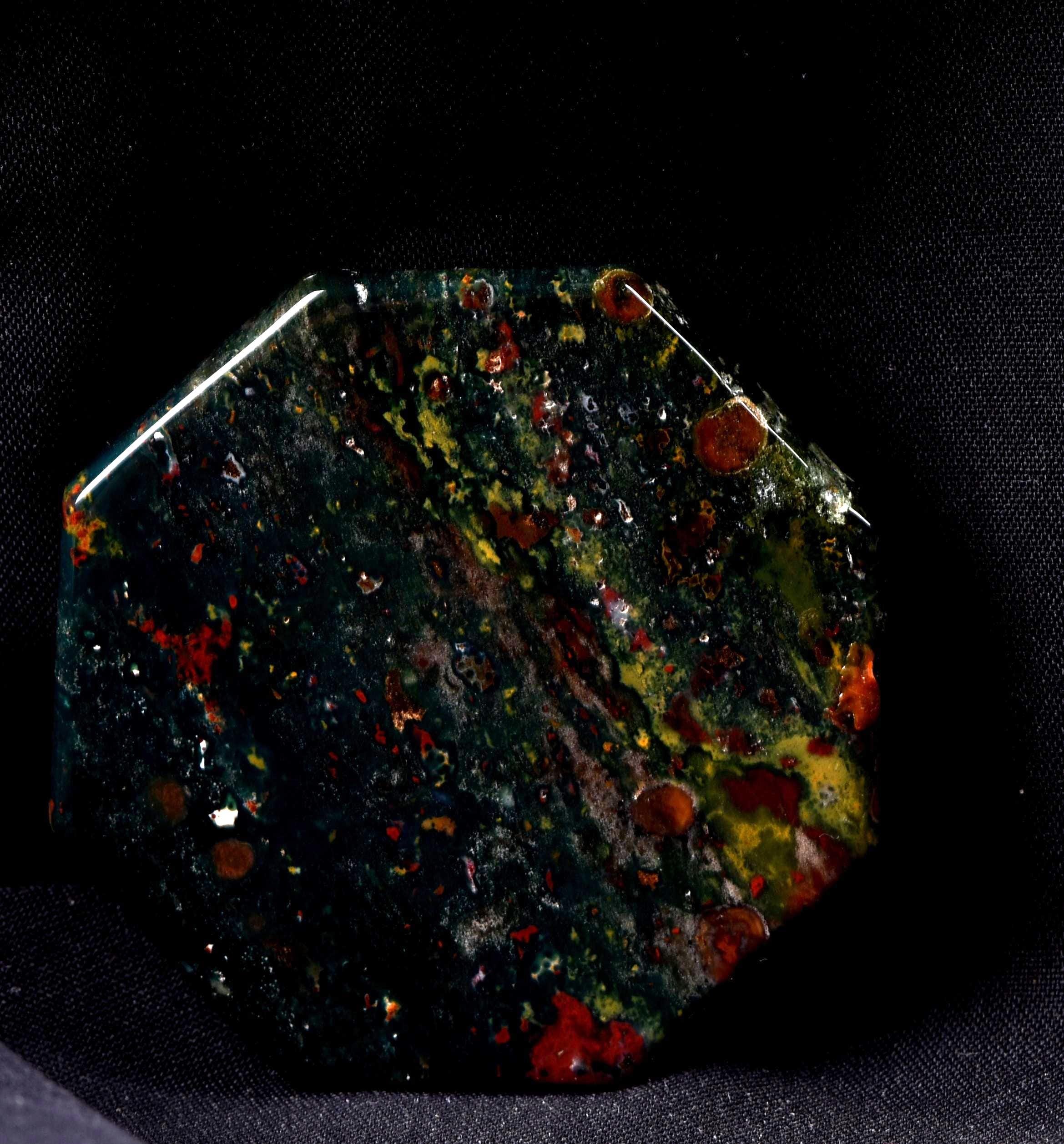 Blood stone  energy and strength ,constant energy flows    grounding negative energy and cleansing the body  8228