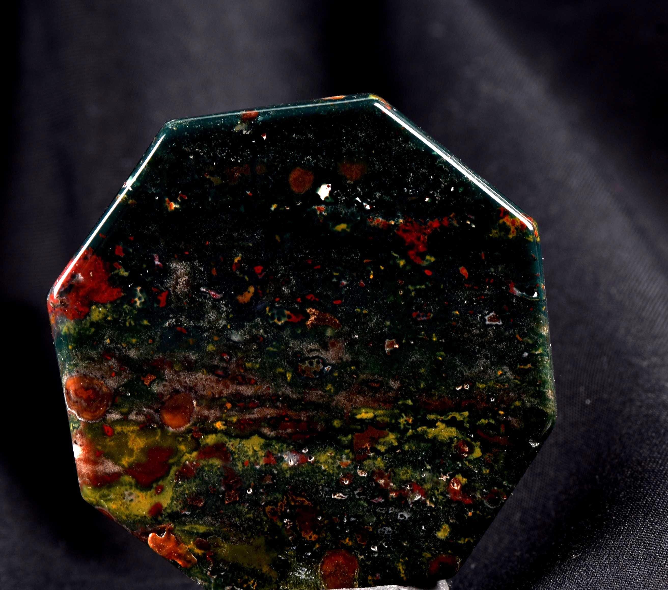 Blood stone  energy and strength ,constant energy flows    grounding negative energy and cleansing the body  8228