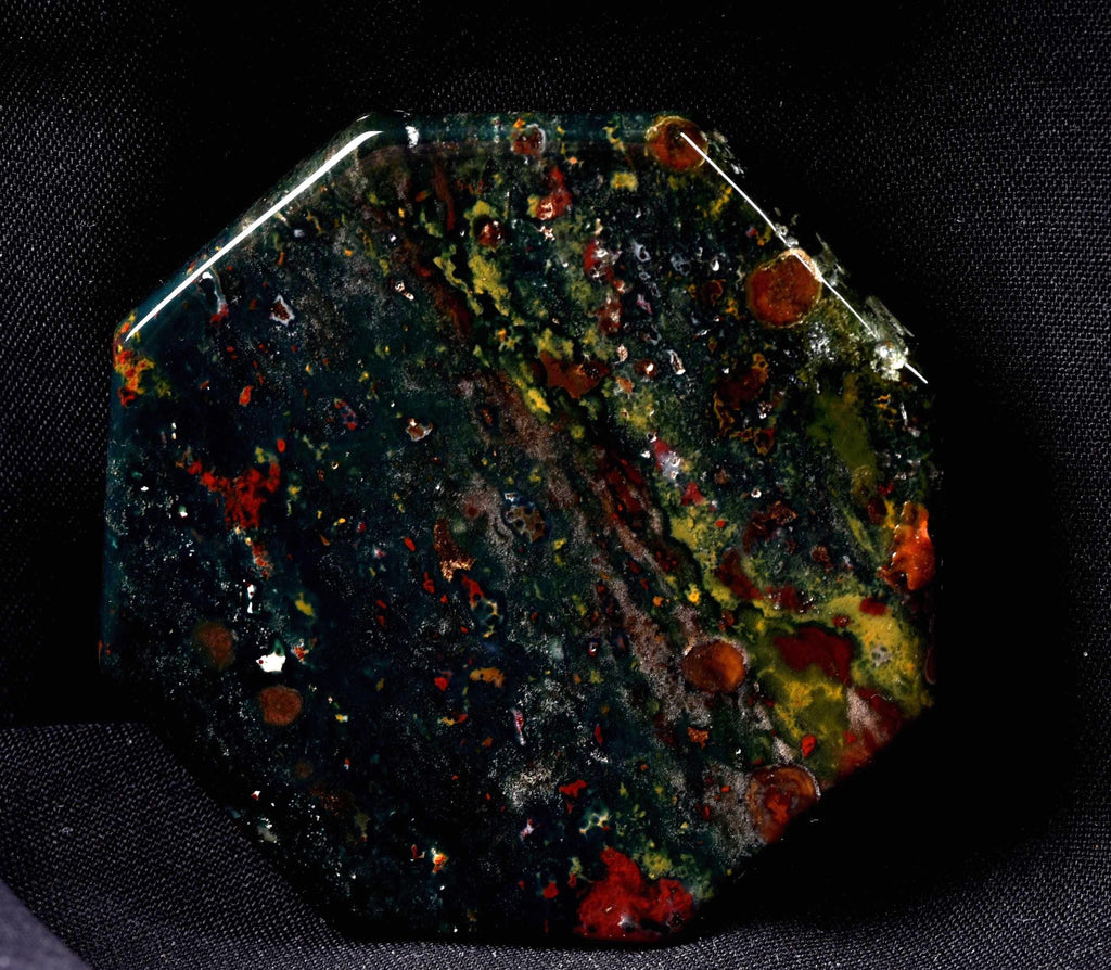 Blood stone  energy and strength ,constant energy flows    grounding negative energy and cleansing the body  8228