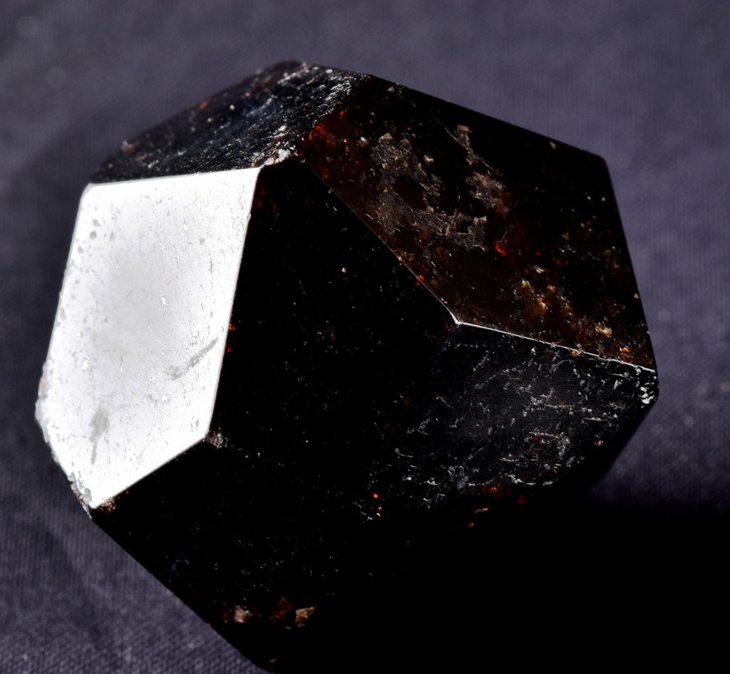 Garnet free form polished nugget natural  gem  from India  800  cts 5485