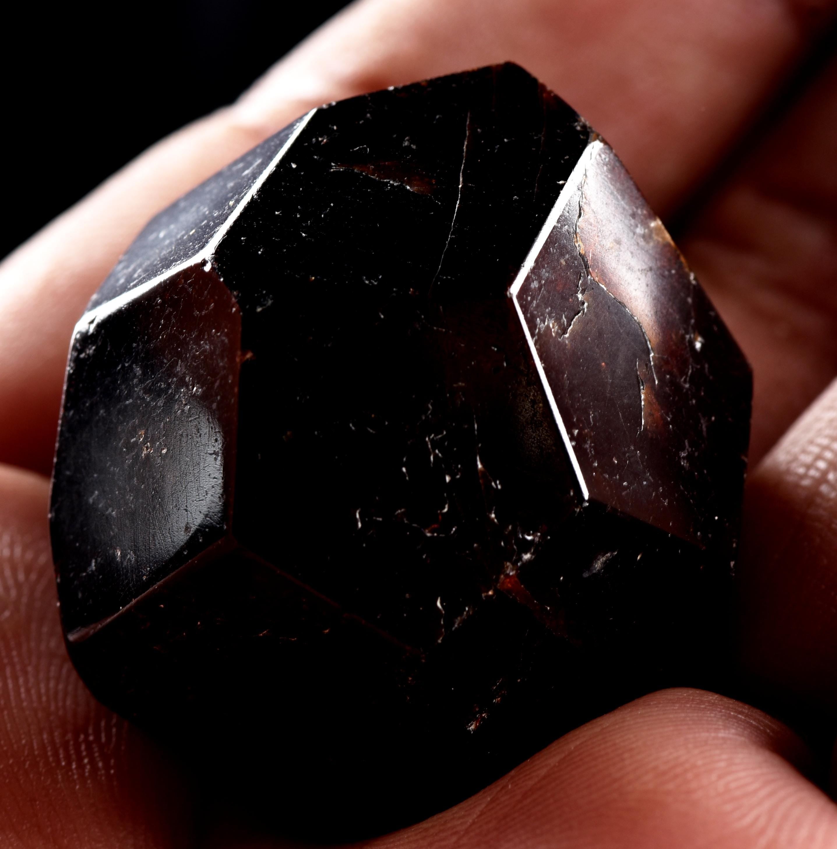 Garnet free form polished nugget natural  gem  from India  800  cts 5485