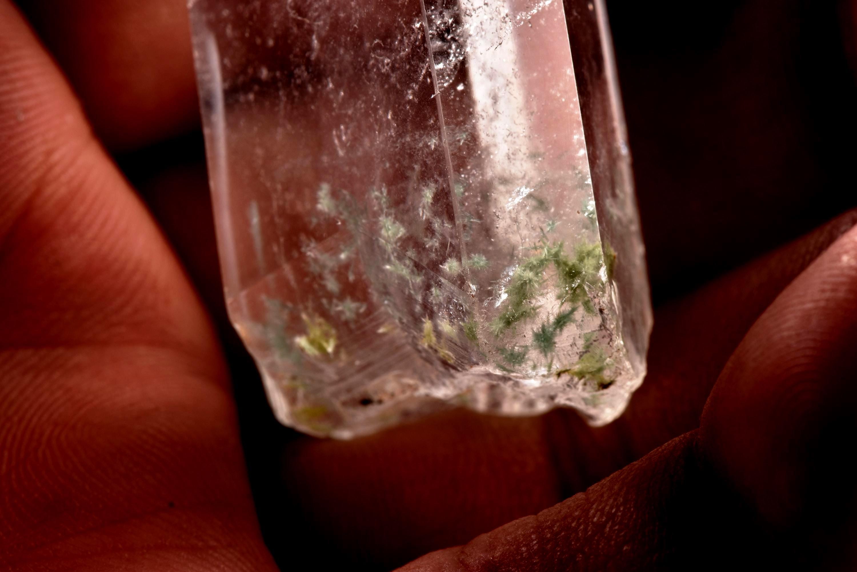Himalayan green chlorite phantom  flower  purifying, detoxifying cleanse the aura, chakras and energy meridians  Himalayan wisdom   8291