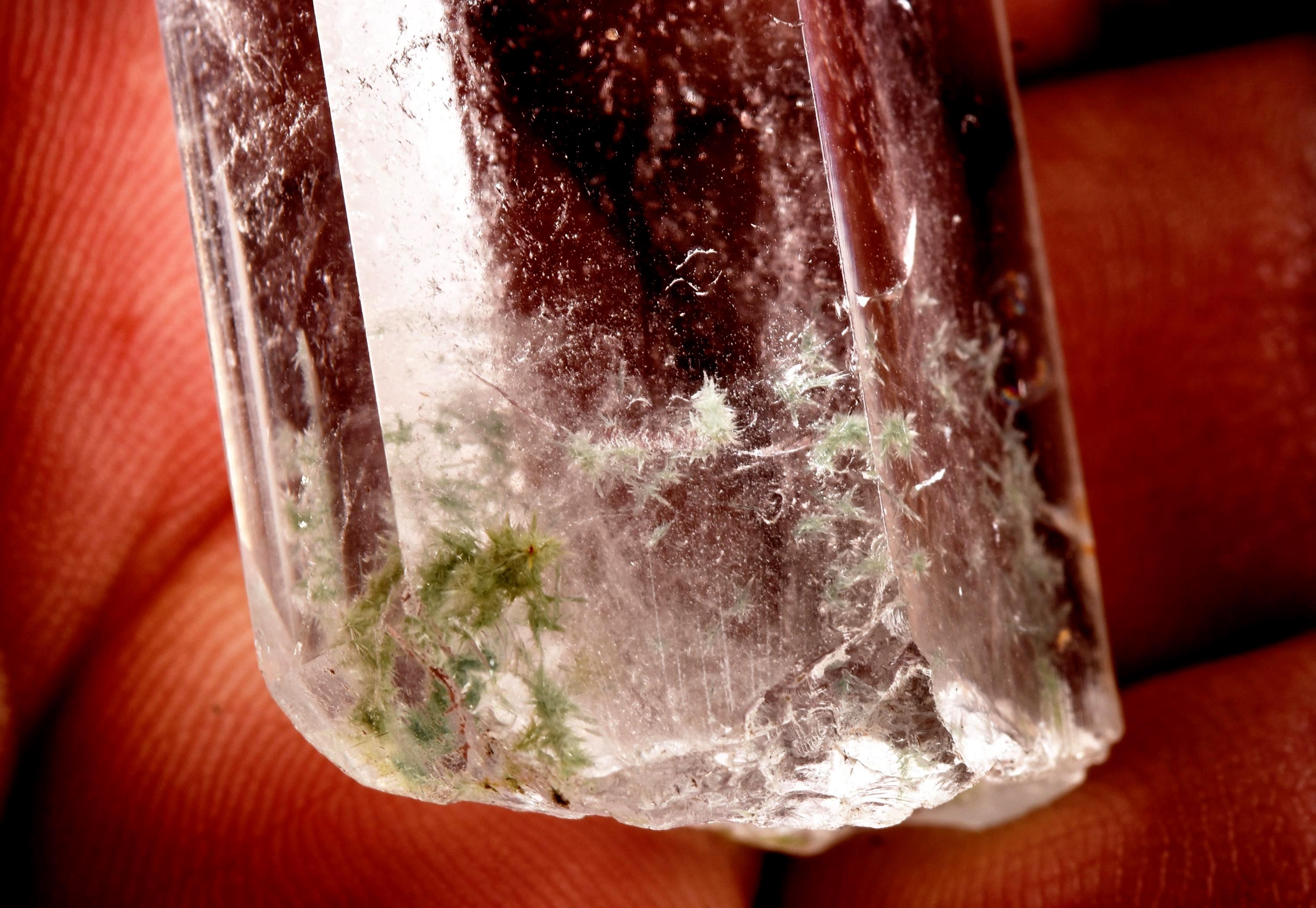 Himalayan green chlorite phantom  flower  purifying, detoxifying cleanse the aura, chakras and energy meridians  Himalayan wisdom   8291