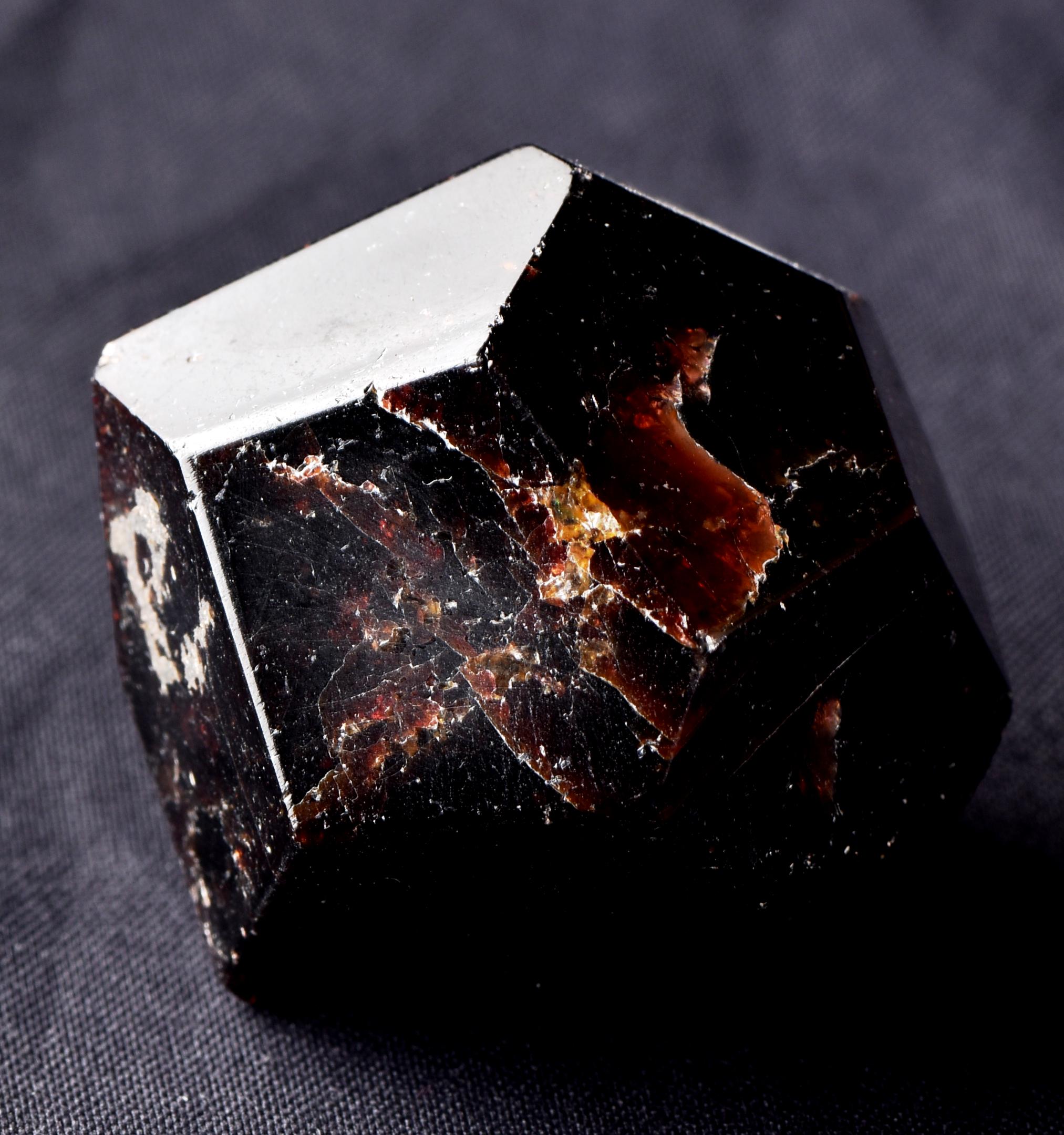 Garnet free form polished nugget natural  gem  from India  800  cts 5485