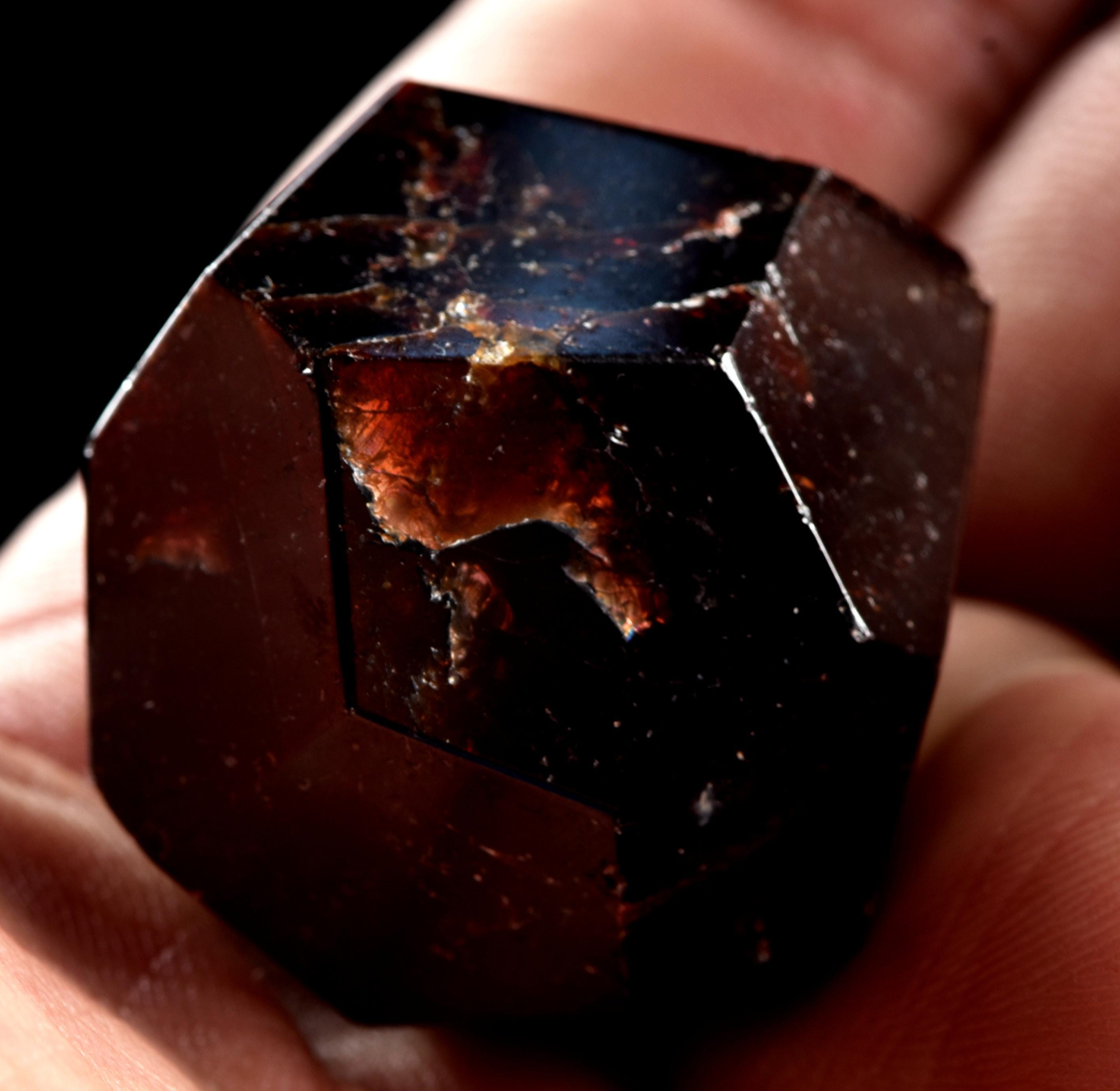 Garnet free form polished nugget natural  gem  from India  800  cts 5485