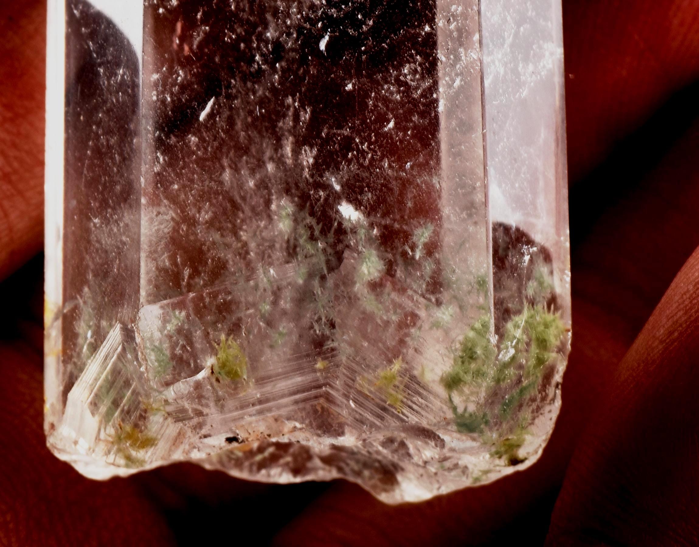 Himalayan green chlorite phantom  flower  purifying, detoxifying cleanse the aura, chakras and energy meridians  Himalayan wisdom   8291