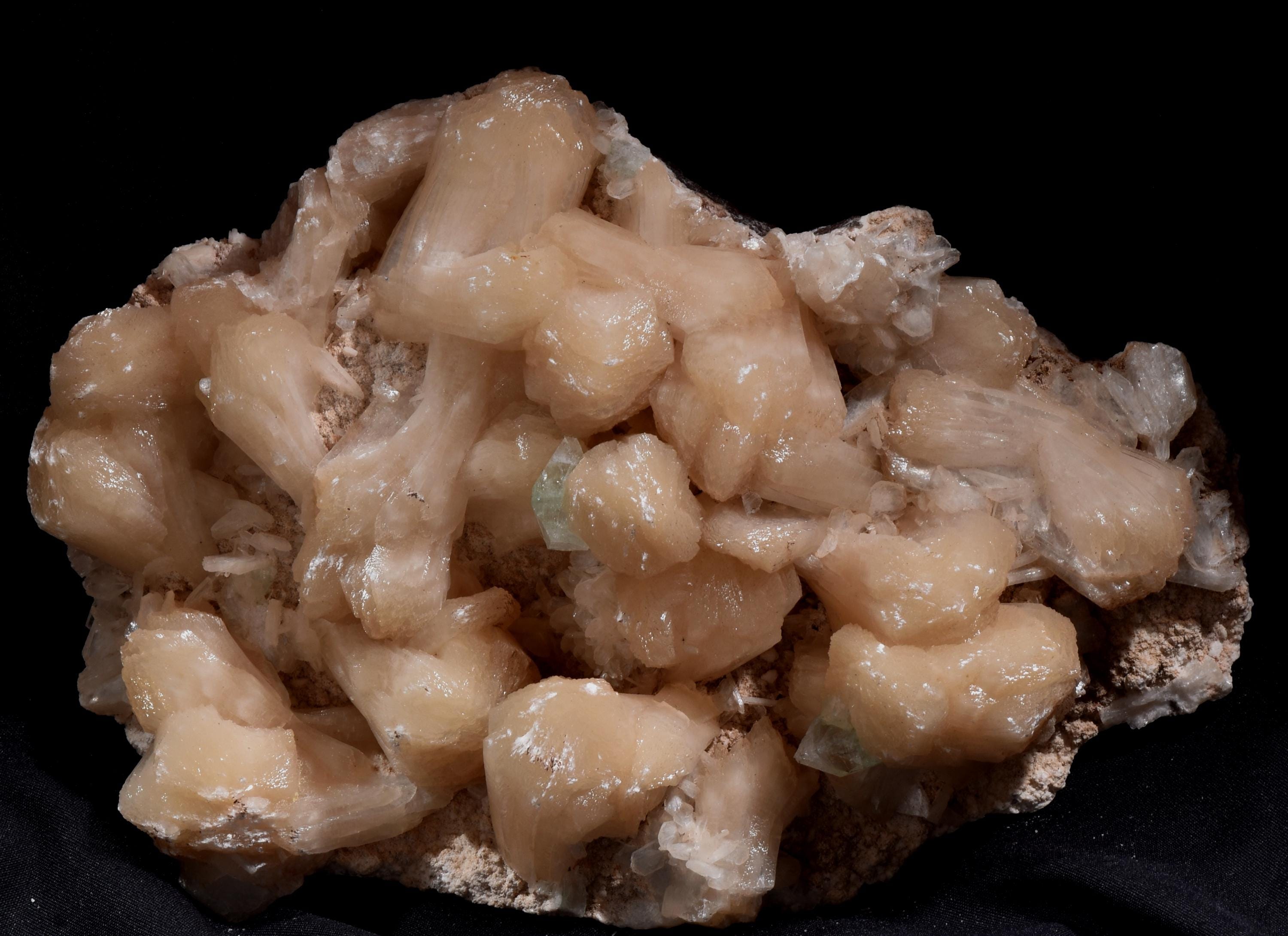 large Peach stilbite  flower with dash of green appophylite  helps with psychic knowing and intuition #1005