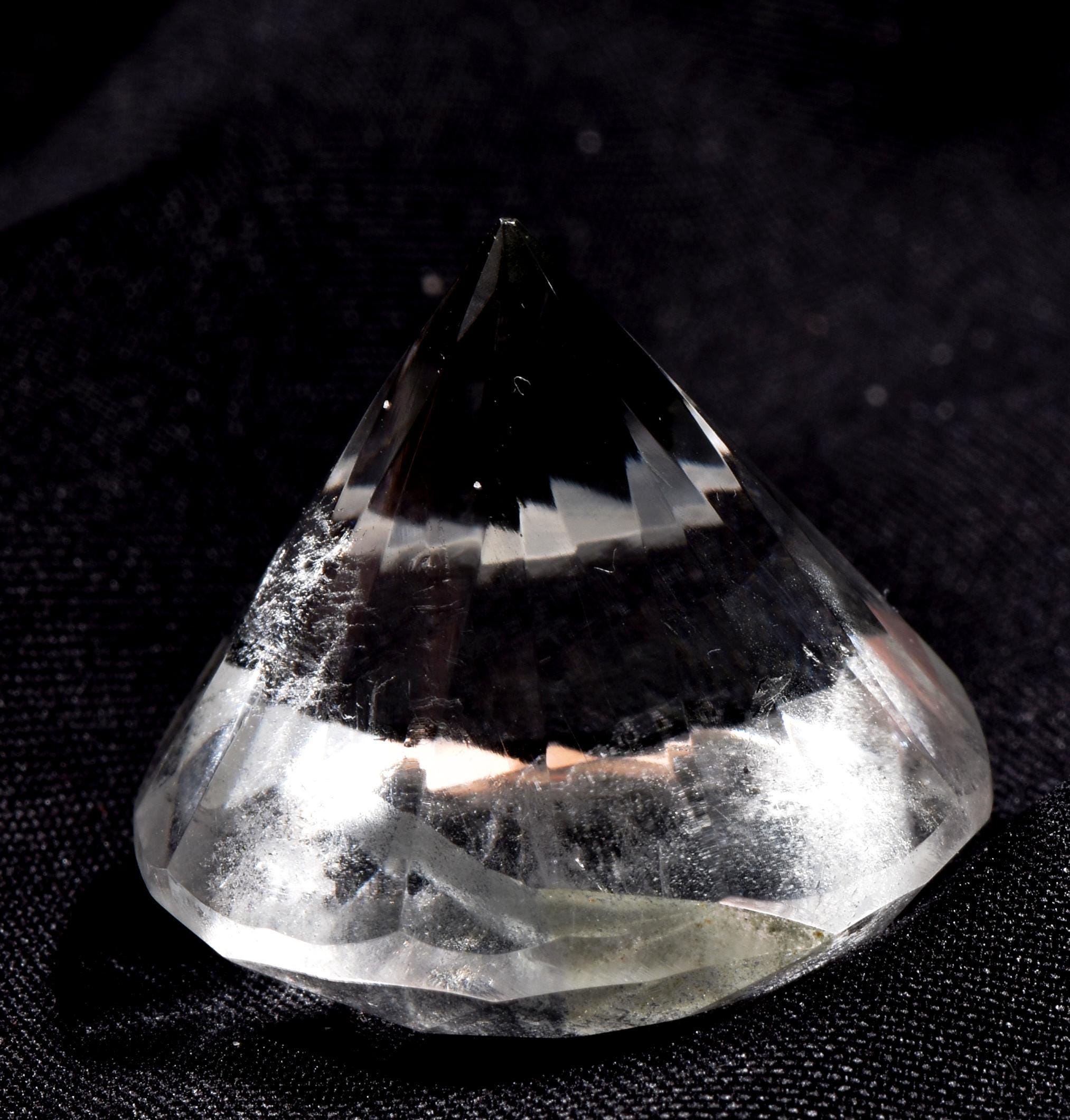 Satyaloka  quartz High frequency synergy 12 crystal  Brilliant cut Diamond shape #1016